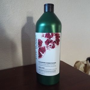 New Matrix Biolage Curly Hair Cleansing Condition